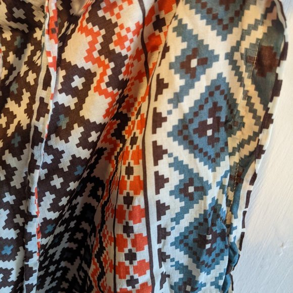 Vibrant geometric print Wrap Skirt - Picture 5 of 6